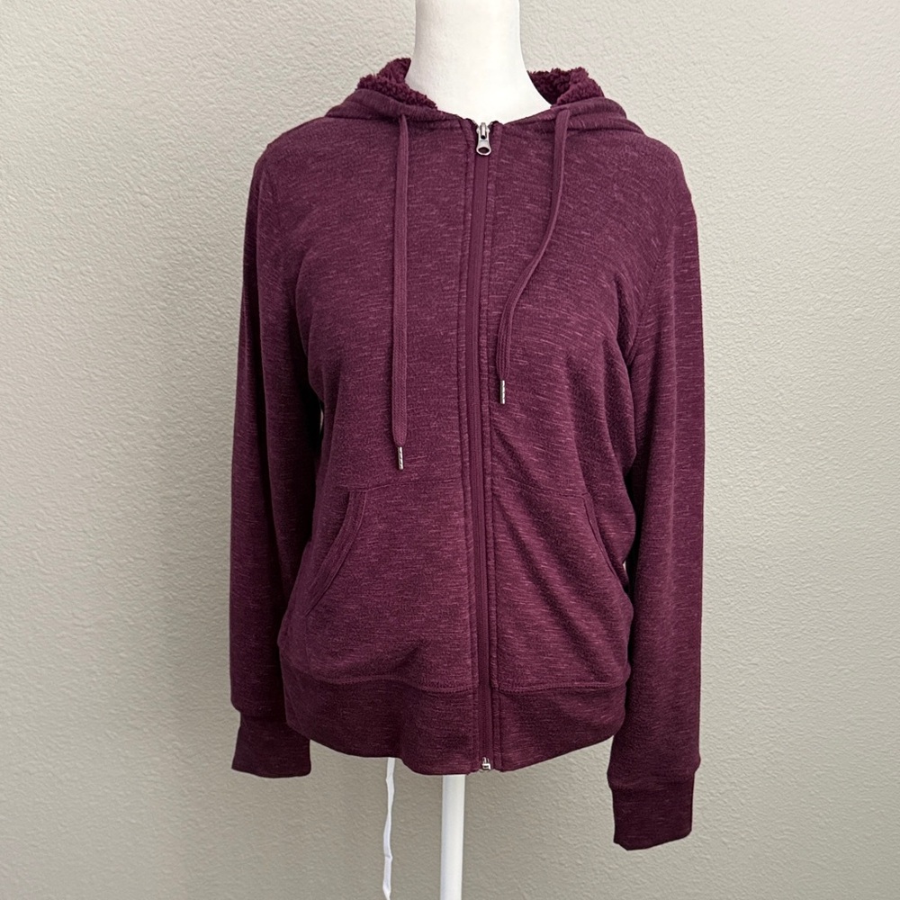 Cozy Women's Sherpa Maroon Zip-Up Hoodie